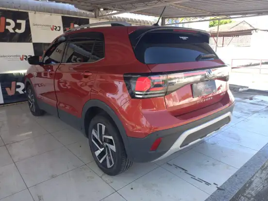 VOLKSWAGEN-T-CROSS-2024