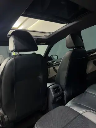 VOLKSWAGEN-T-CROSS-2023
