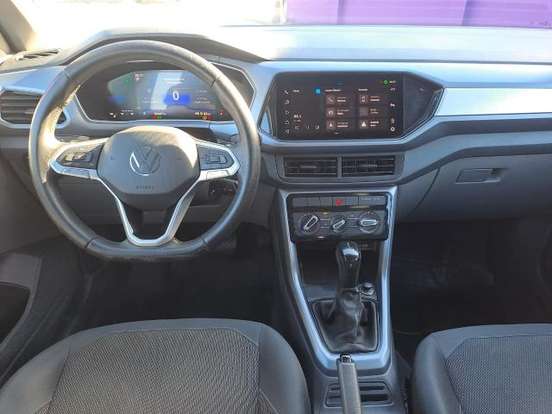 VOLKSWAGEN-T-CROSS-2023