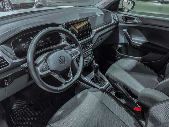 VOLKSWAGEN-T-CROSS-2025