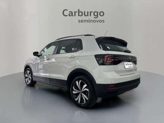 VOLKSWAGEN-T-CROSS-2023