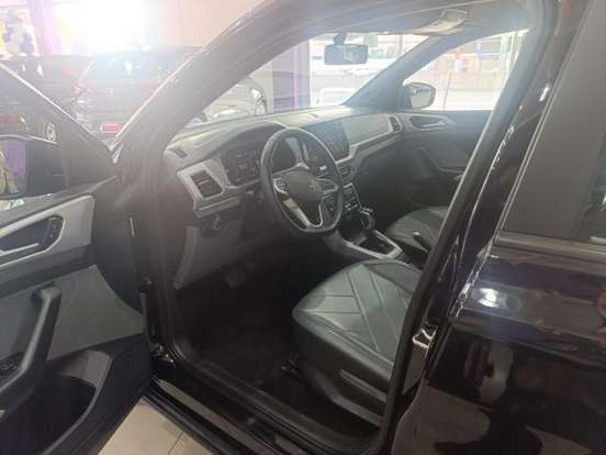 VOLKSWAGEN-T-CROSS-1.0 200 TSI TOTAL FLEX COMFORTLINE AUTOMÁTICO VOLKSWAGEN-T-CROSS-2024