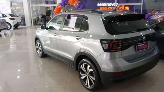 VOLKSWAGEN-T-CROSS-2024