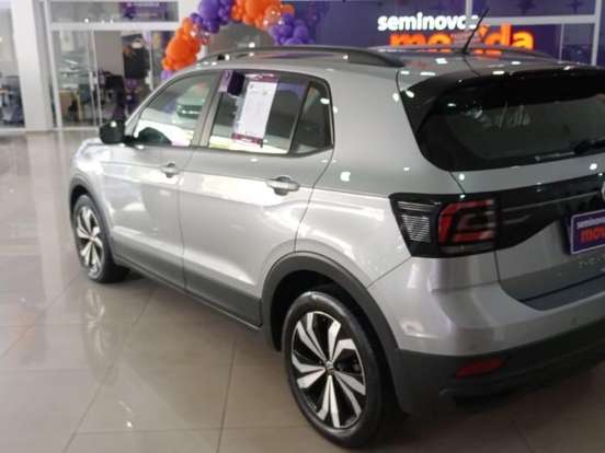 VOLKSWAGEN-T-CROSS-1.0 200 TSI TOTAL FLEX COMFORTLINE AUTOMÁTICO VOLKSWAGEN-T-CROSS-2024