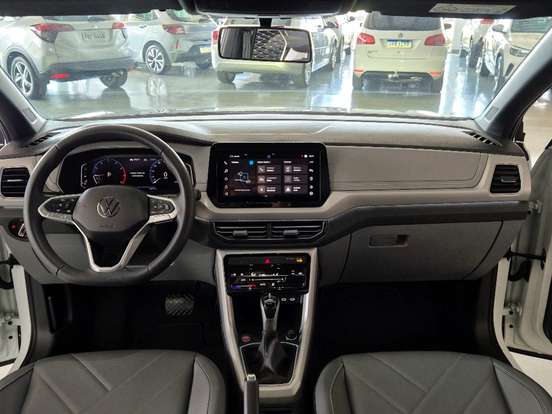 VOLKSWAGEN-T-CROSS-1.0 200 TSI TOTAL FLEX COMFORTLINE AUTOMÁTICO VOLKSWAGEN-T-CROSS-2024