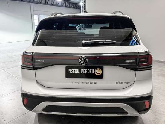 VOLKSWAGEN-T-CROSS-2024