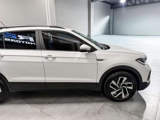 VOLKSWAGEN-T-CROSS-2024