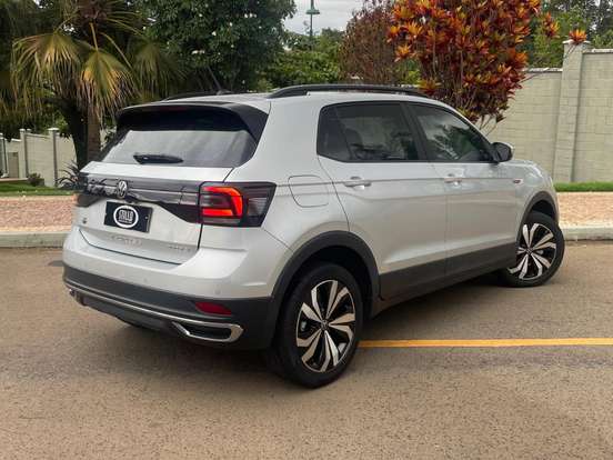 VOLKSWAGEN-T-CROSS-1.0 200 TSI TOTAL FLEX COMFORTLINE AUTOMÁTICO VOLKSWAGEN-T-CROSS-2022