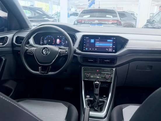 VOLKSWAGEN-T-CROSS-2020