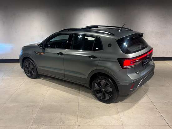 VOLKSWAGEN-T-CROSS-2025