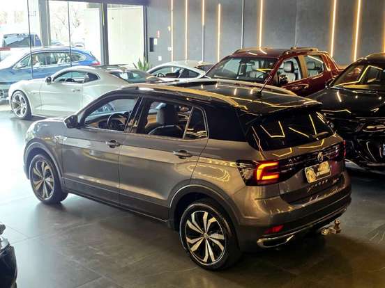 VOLKSWAGEN-T-CROSS-1.4 250 TSI TOTAL FLEX HIGHLINE AUTOMÁTICO VOLKSWAGEN-T-CROSS-2019