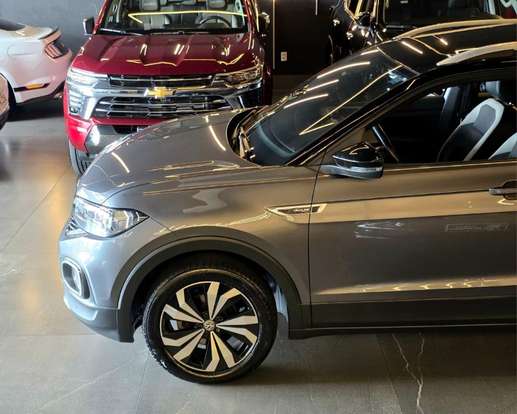 VOLKSWAGEN-T-CROSS-2019