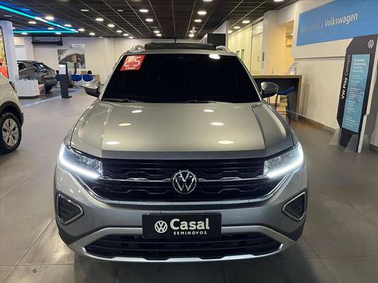 VOLKSWAGEN-T-CROSS-2024