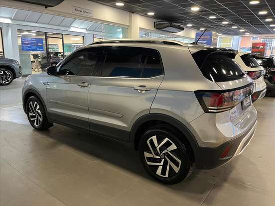 VOLKSWAGEN-T-CROSS-2024