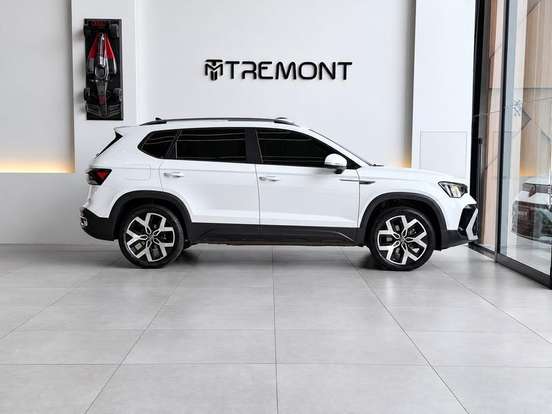 VOLKSWAGEN-T-CROSS-1.4 250 TSI TOTAL FLEX HIGHLINE AUTOMÁTICO VOLKSWAGEN-T-CROSS-2025