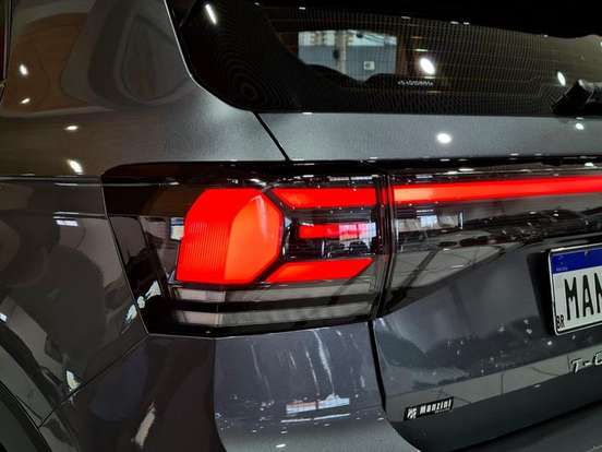 VOLKSWAGEN-T-CROSS-2024