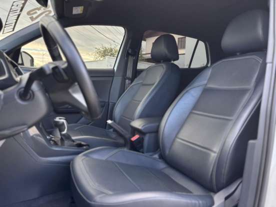 VOLKSWAGEN-T-CROSS-1.4 250 TSI TOTAL FLEX HIGHLINE AUTOMÁTICO VOLKSWAGEN-T-CROSS-2022