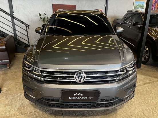 VOLKSWAGEN-TIGUAN-2018