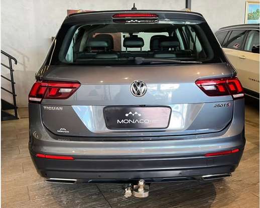 VOLKSWAGEN-TIGUAN-2018