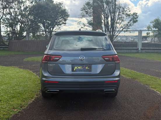 VOLKSWAGEN-TIGUAN-2018