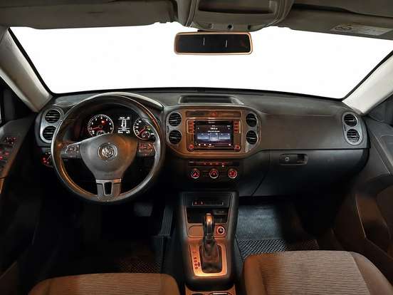 VOLKSWAGEN-TIGUAN-1.4 TSI 16V TURBO GASOLINA 4P DSG VOLKSWAGEN-TIGUAN-2017