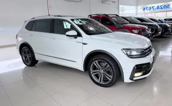 VOLKSWAGEN-TIGUAN-2021