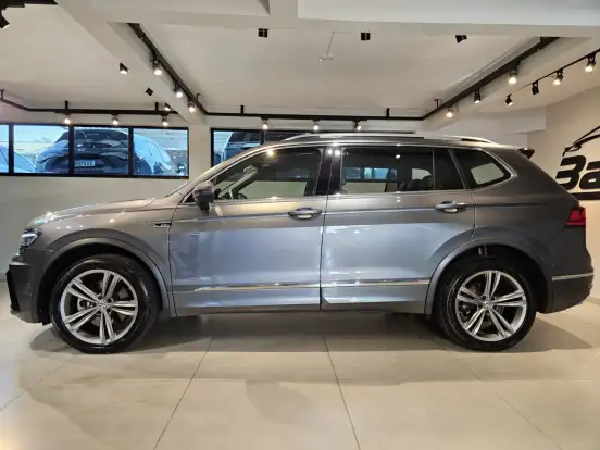 VOLKSWAGEN-TIGUAN-2019