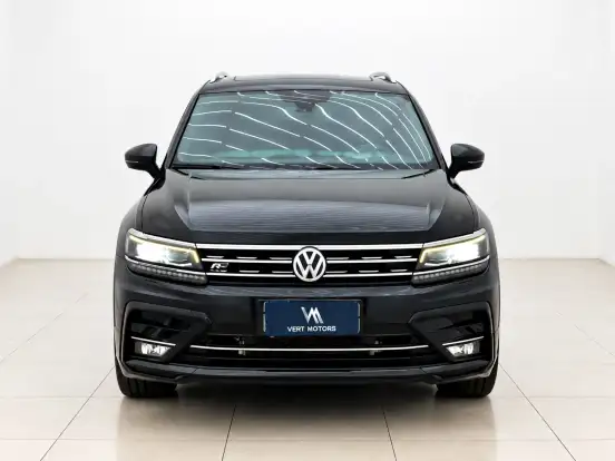 VOLKSWAGEN-TIGUAN-2018