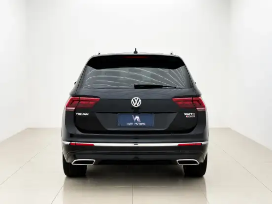 VOLKSWAGEN-TIGUAN-2018