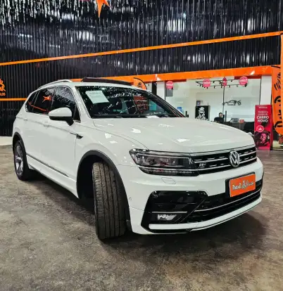 VOLKSWAGEN-TIGUAN-2018