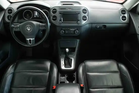 VOLKSWAGEN-TIGUAN-2014