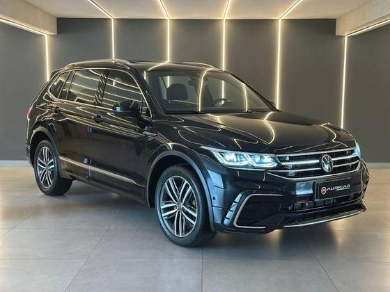 VOLKSWAGEN TIGUAN 2.0 300 TSI GASOLINA ALLSPACE R-LINE AUTOMÁTICO
