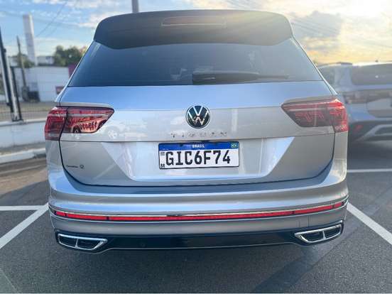 VOLKSWAGEN-TIGUAN-2.0 300 TSI GASOLINA ALLSPACE R-LINE AUTOMÁTICO VOLKSWAGEN-TIGUAN-2023
