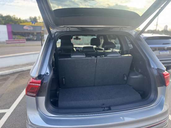 VOLKSWAGEN-TIGUAN-2023