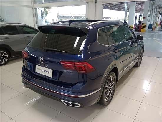 VOLKSWAGEN-TIGUAN-2.0 300 TSI GASOLINA ALLSPACE R-LINE AUTOMÁTICO VOLKSWAGEN-TIGUAN-2024