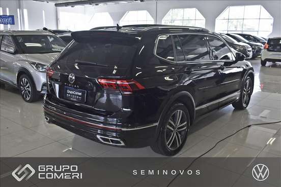 VOLKSWAGEN-TIGUAN-2.0 300 TSI GASOLINA ALLSPACE R-LINE AUTOMÁTICO VOLKSWAGEN-TIGUAN-2023