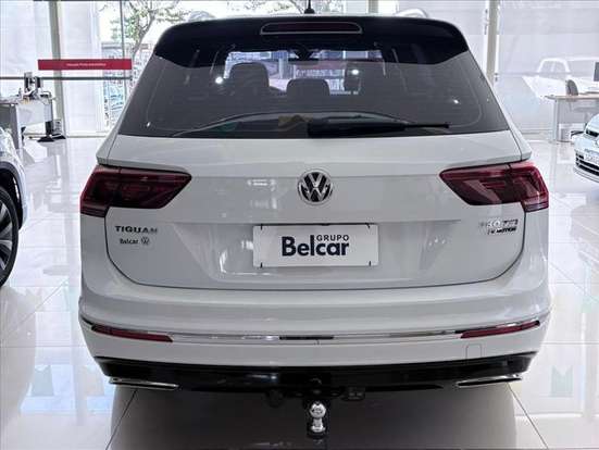 VOLKSWAGEN-TIGUAN-2020