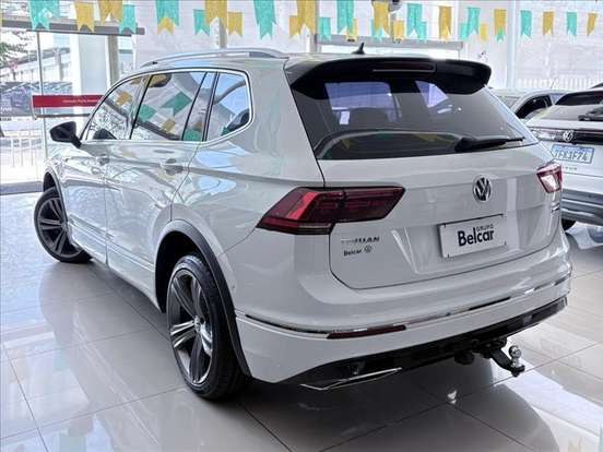 VOLKSWAGEN-TIGUAN-2020