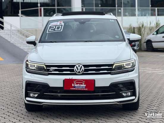 VOLKSWAGEN-TIGUAN-2020