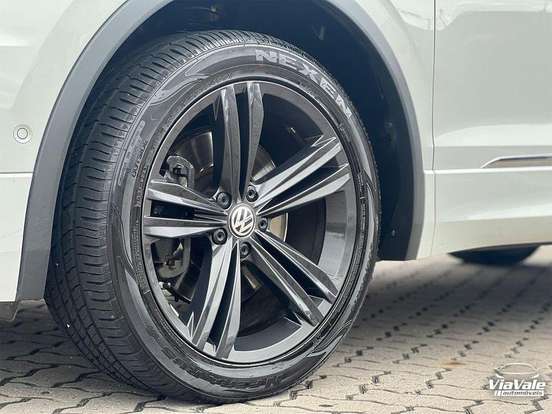 VOLKSWAGEN-TIGUAN-2020