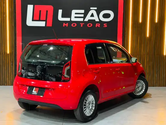 VOLKSWAGEN-UP-2015