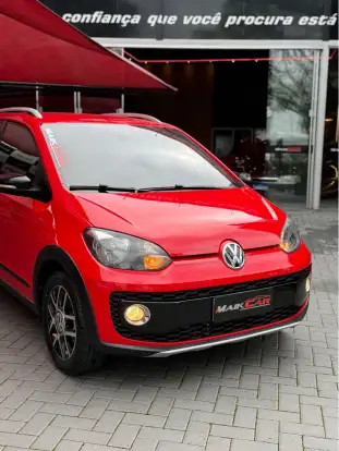 VOLKSWAGEN-UP-2015