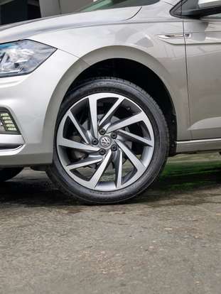 VOLKSWAGEN-VIRTUS-1.0 200 TSI HIGHLINE AUTOMÁTICO VOLKSWAGEN-VIRTUS-2019