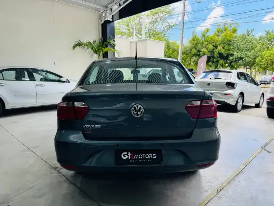 VOLKSWAGEN-VOYAGE-2022