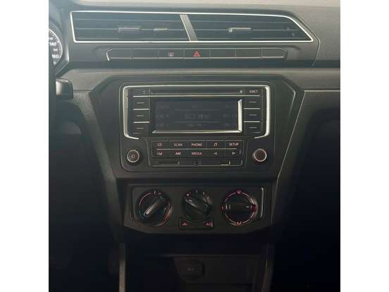 VOLKSWAGEN-VOYAGE-2022