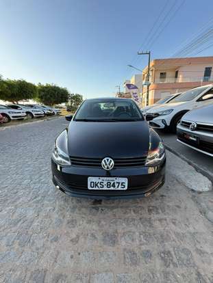VOLKSWAGEN-VOYAGE-2012