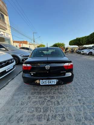 VOLKSWAGEN-VOYAGE-2012