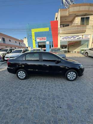 VOLKSWAGEN-VOYAGE-2012