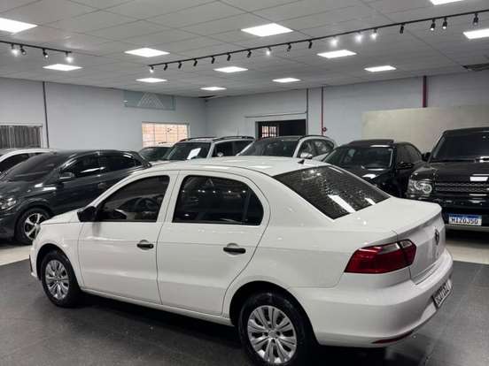 VOLKSWAGEN-VOYAGE-1.6 MSI TOTALFLEX TRENDLINE 4P MANUAL VOLKSWAGEN-VOYAGE-2018