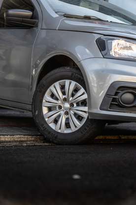 VOLKSWAGEN-VOYAGE-1.6 MSI TOTALFLEX TRENDLINE 4P MANUAL VOLKSWAGEN-VOYAGE-2017